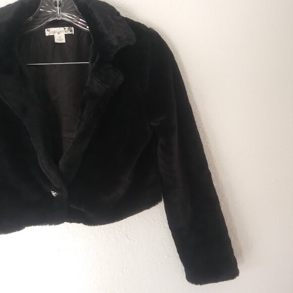 Knit Works girl's size 10 faux fur black jacket - Picture 3 of 16